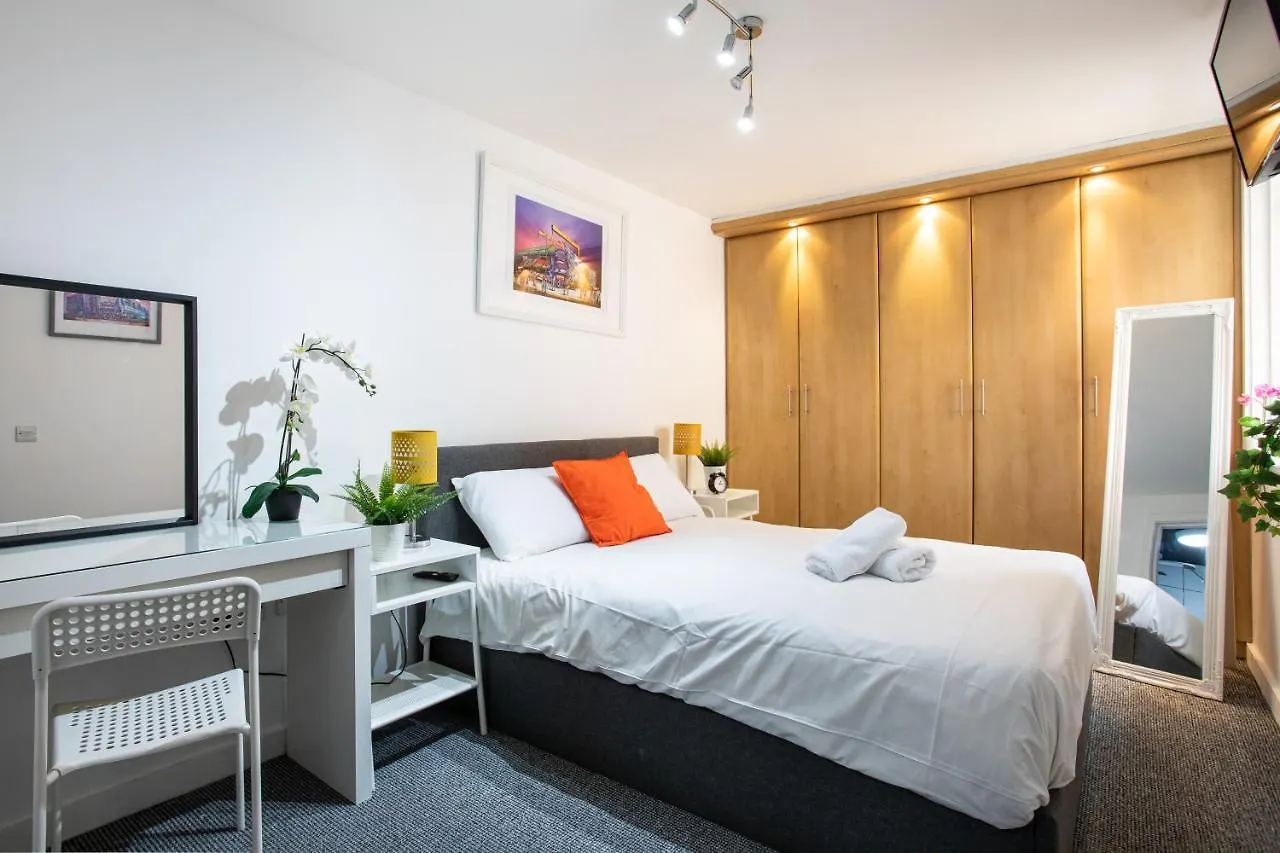 Malone Crescent Apartment - 2Br, 2B In City Centre Belfast