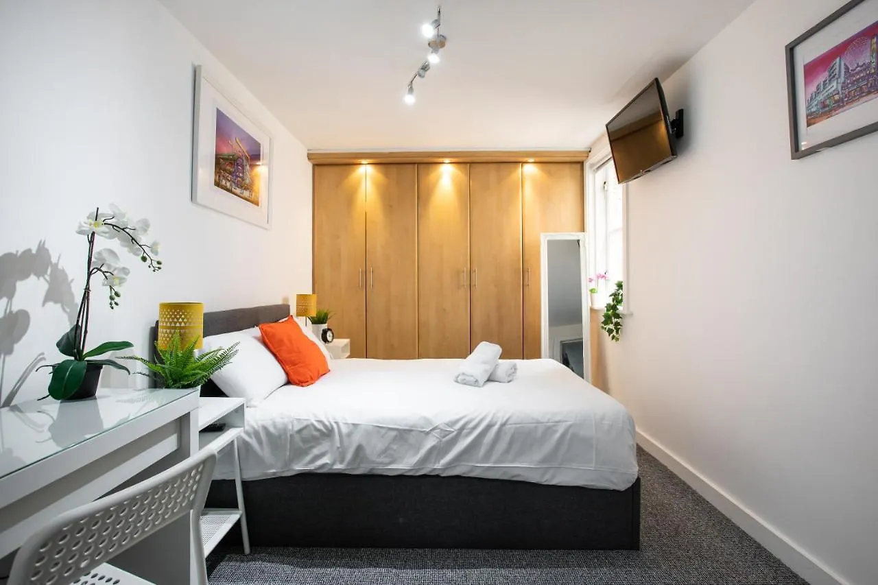 Malone Crescent Apartment - 2Br, 2B In City Centre Belfast